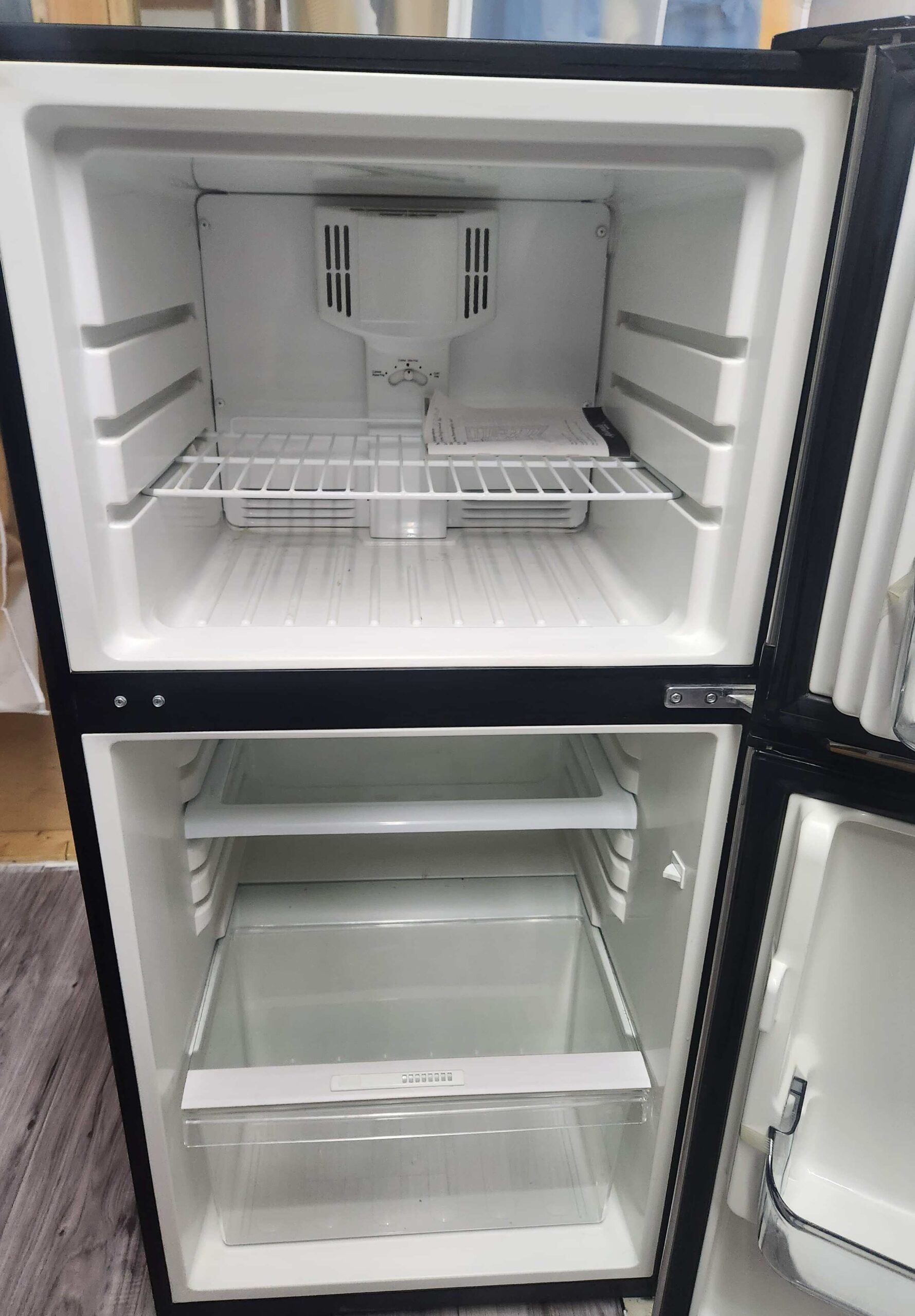 Frigidaire Aficionado – Image 2