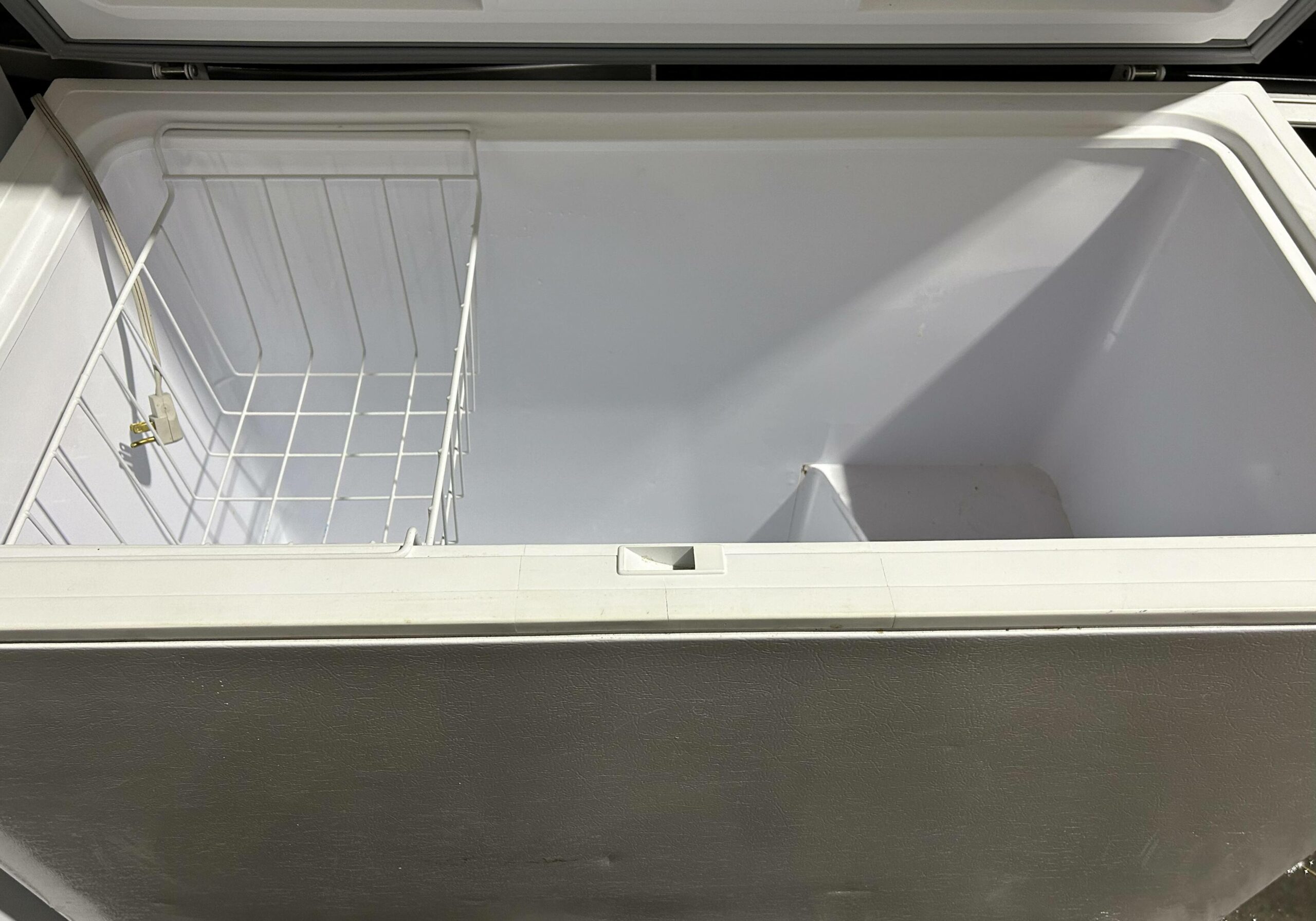 Congélateur Danby Dcf1019Wey – Image 2