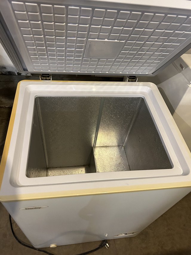 Congélateur Danby Dcf401W – Image 2