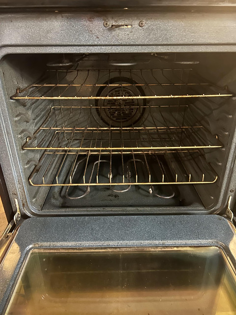 Poêle Frigidaire – Image 2