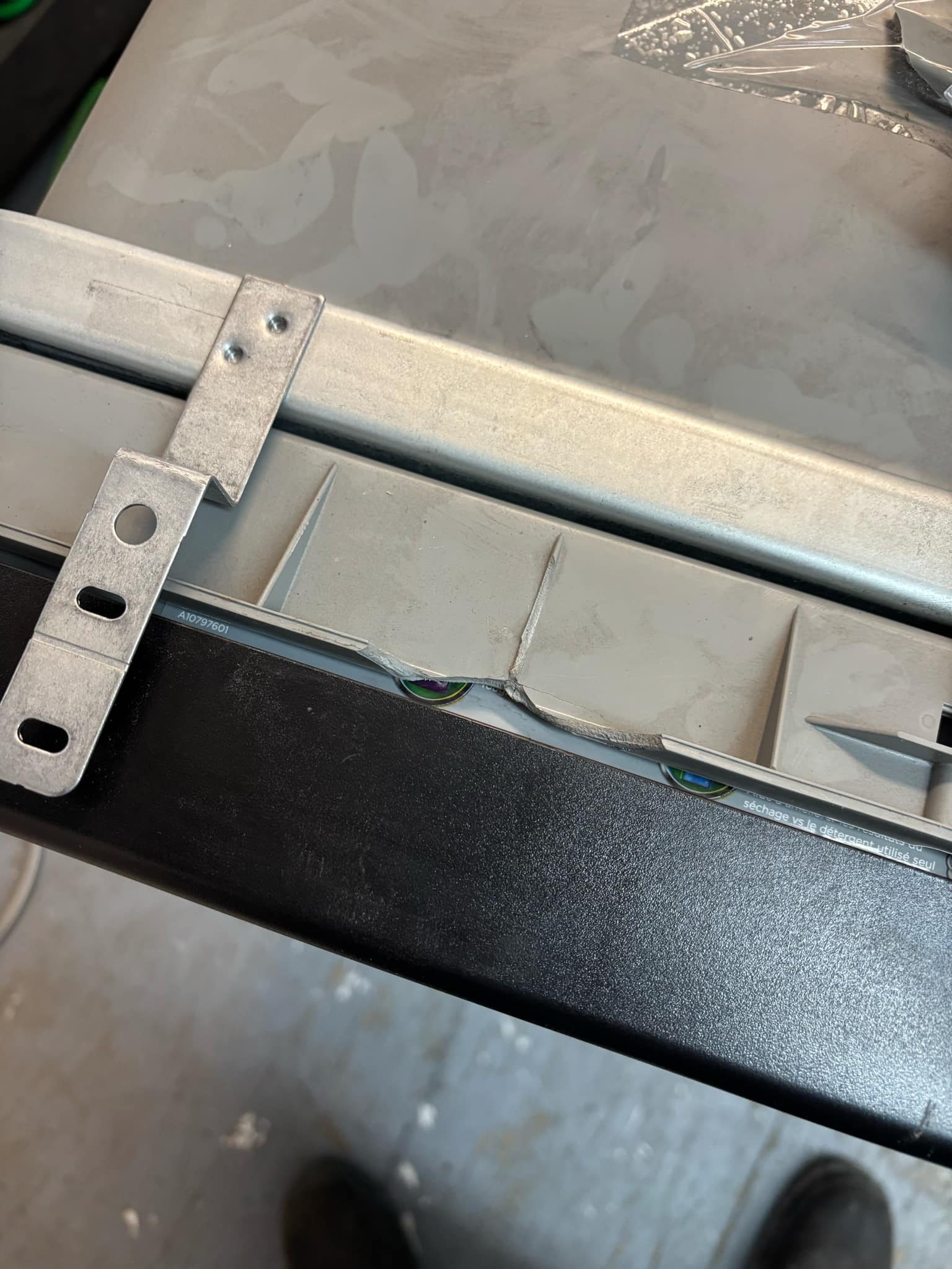 Lave-Vaisselle Frigidaire 24po FDPC4221AS – Image 6