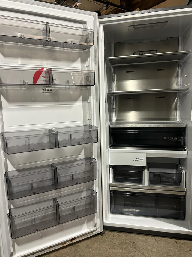 Congélateur Frigidaire FPFU19F8WF – Image 2