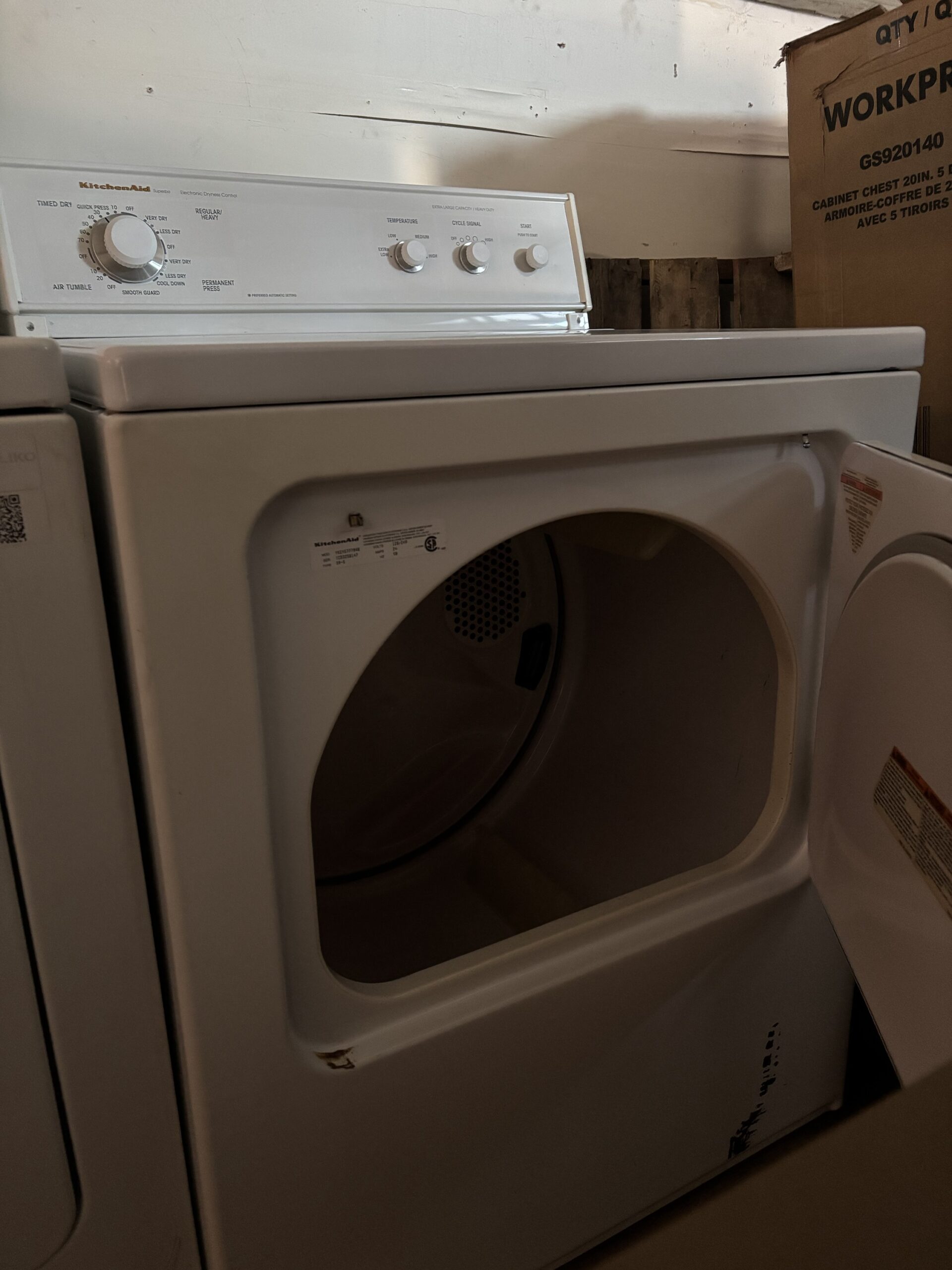 Sécheuse KitchenAid – Modèle YKEYE777BW0 – Image 4